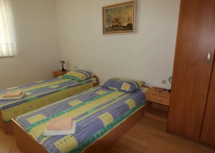 Casa de hóspedes Ravlic 3*