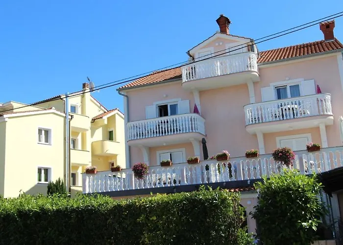 Gostinjska kuća Ravlic Malinska