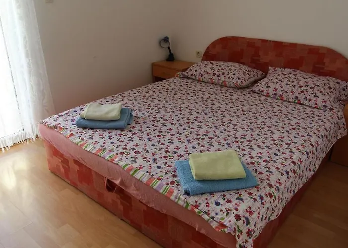 Gostinjska kuća Ravlic Malinska