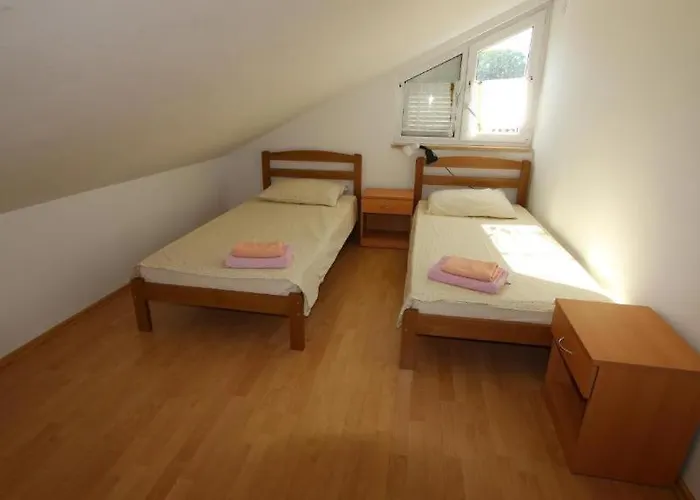 Gostinjska kuća Ravlic