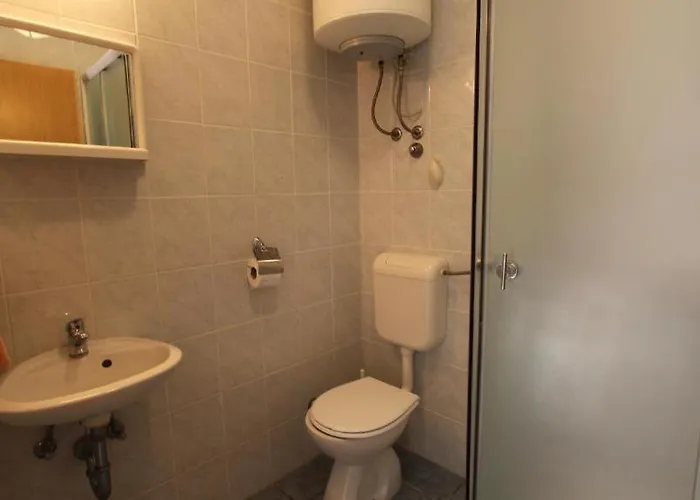 Ravlic Gostinjska kuća Malinska